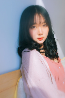 姜雯